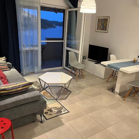 Apartments Ladesta Lastovo Luaran gambar