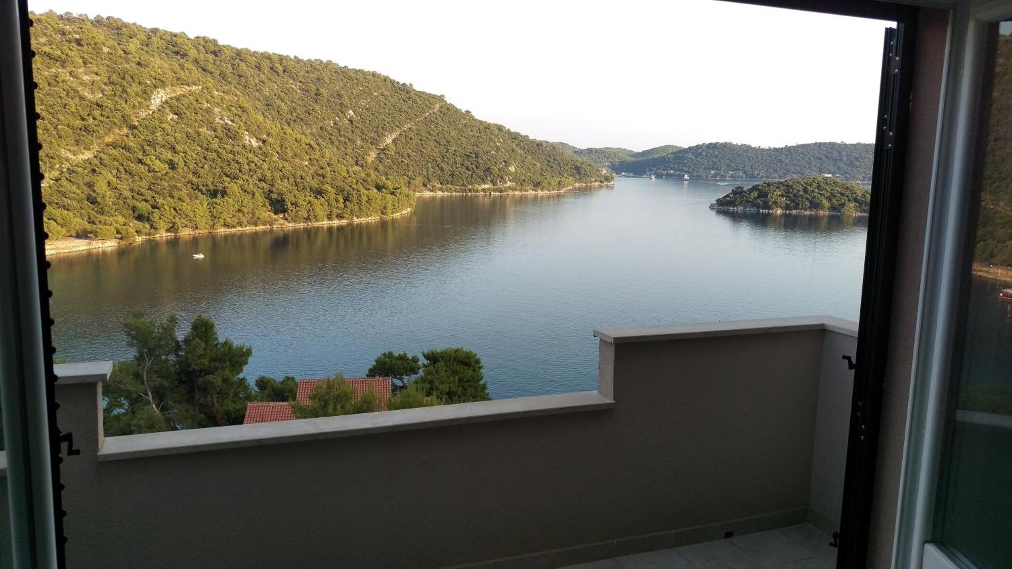 Apartments Ladesta Lastovo Bilik gambar