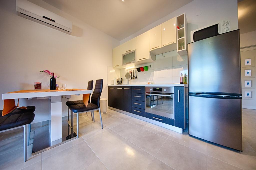 Apartments Ladesta Lastovo Bilik gambar