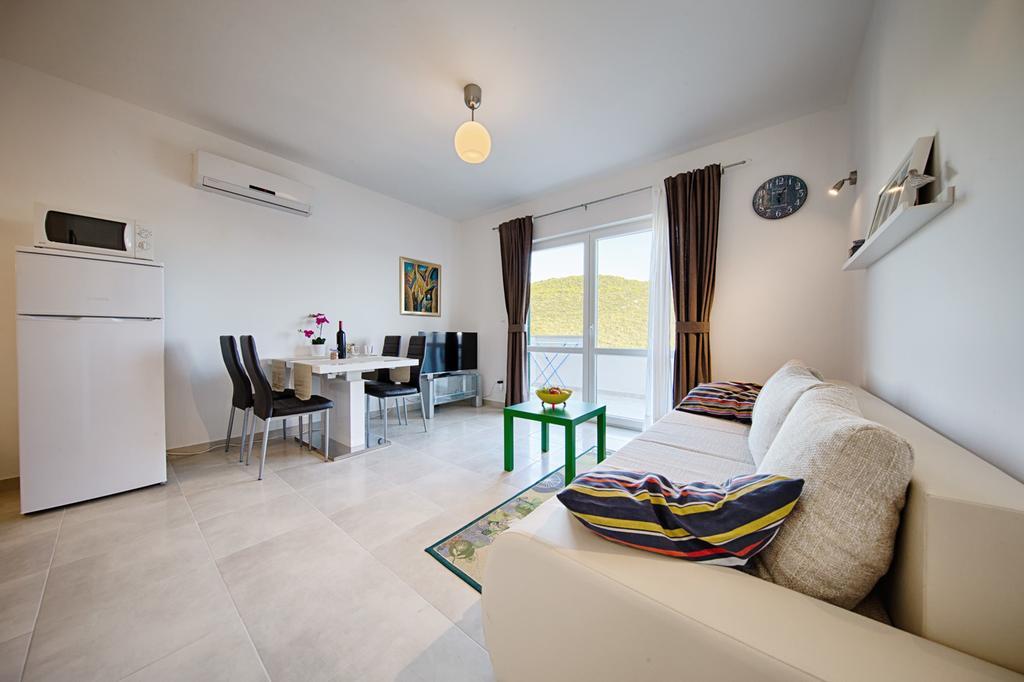 Apartments Ladesta Lastovo Bilik gambar