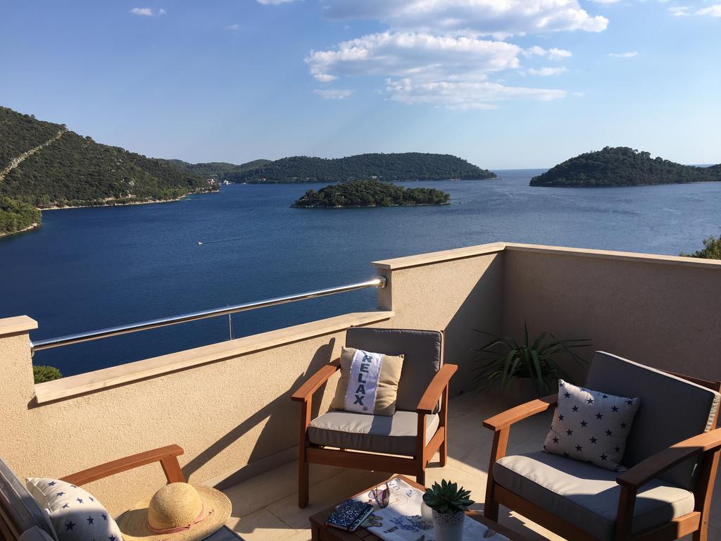 Apartments Ladesta Lastovo Luaran gambar