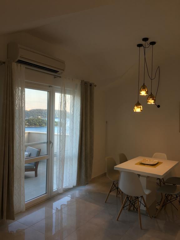 Apartments Ladesta Lastovo Luaran gambar