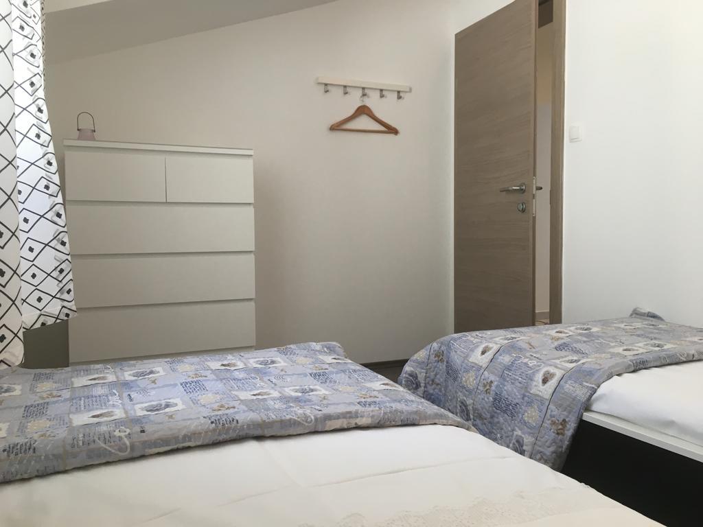 Apartments Ladesta Lastovo Luaran gambar